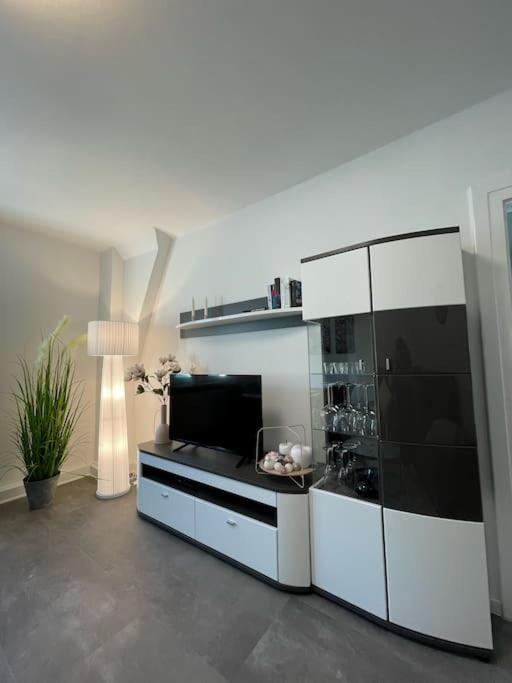Komfortable Ferienwohnung In Halle-Kroellwitz Halle  Dış mekan fotoğraf